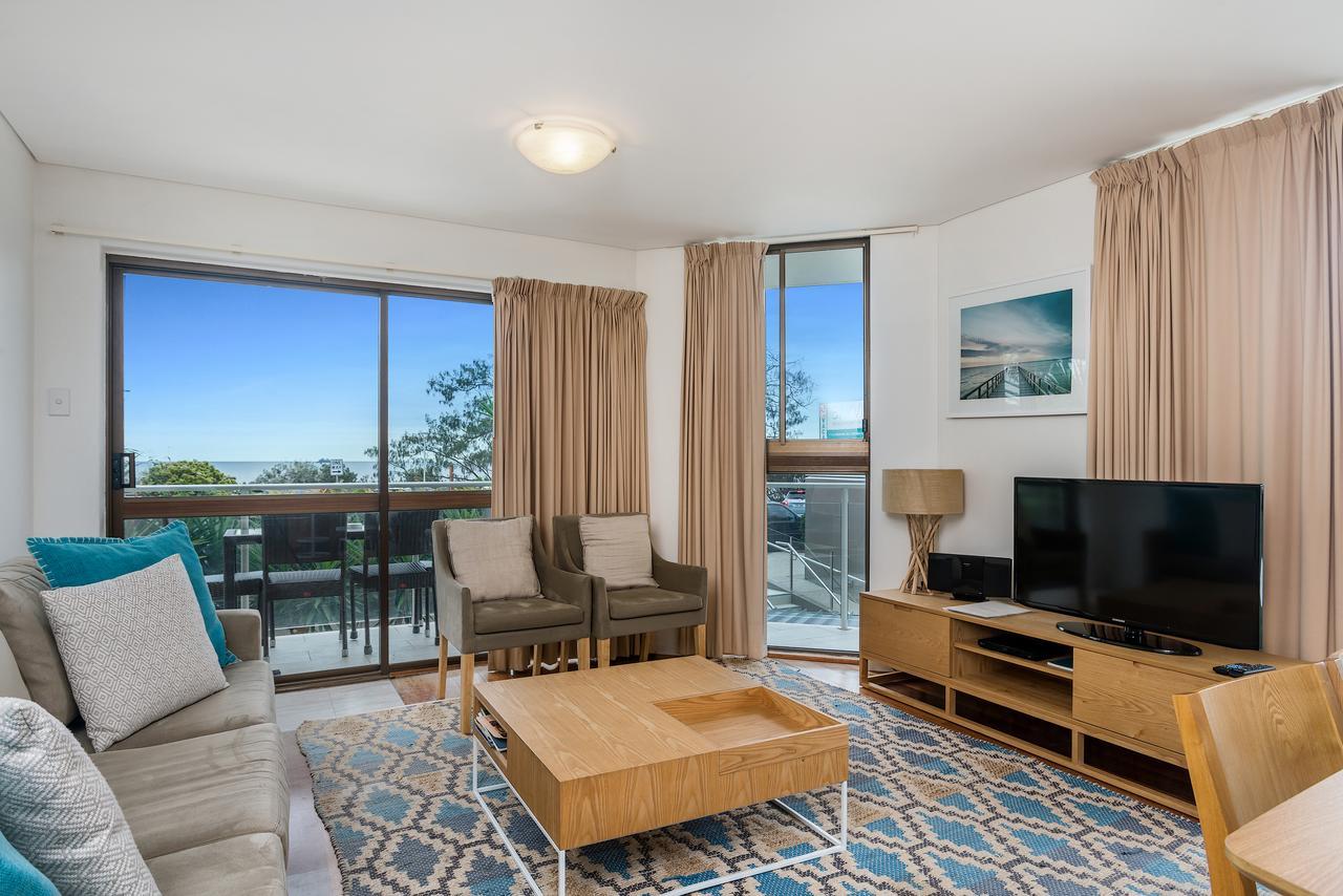 Bayview Beachfront Apartments, In Town Right On The Beach Byron Bay Exterior foto